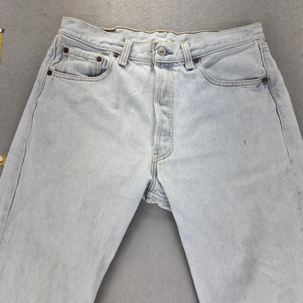 Vintage Levis 501 Jeans Mens‎ Blue Light Wash Button Fly Made In USA Fits 30x26